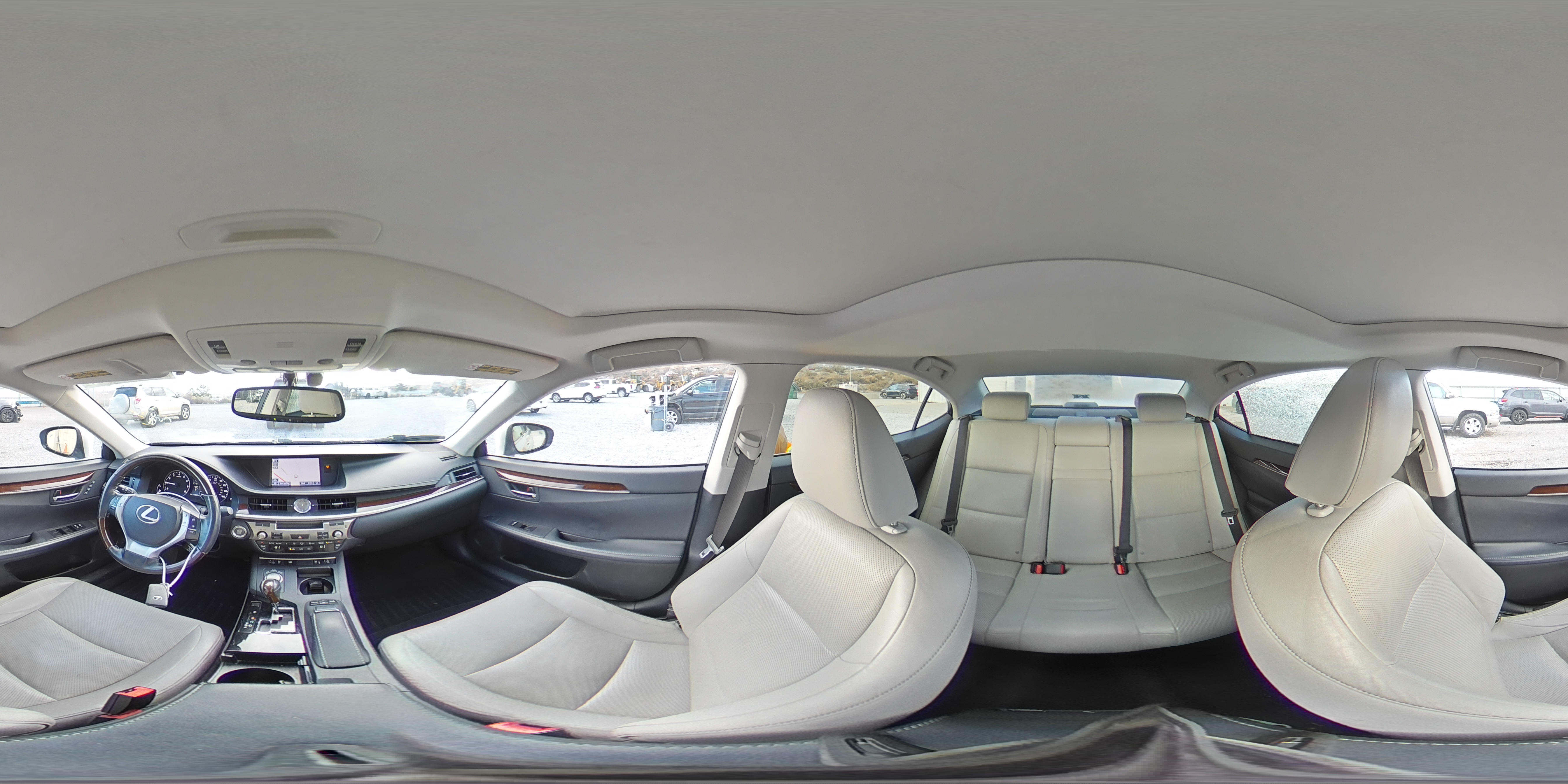2014 Lexus ES - Image 13