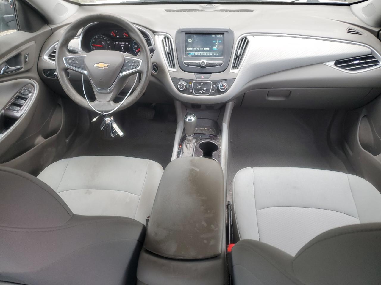 2018 Chevrolet Malibu - Image 8