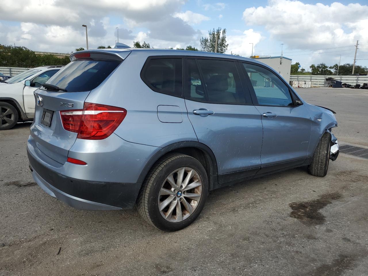 VIN 5UXWX9C56D0A27311 2013 BMW X3 no.3