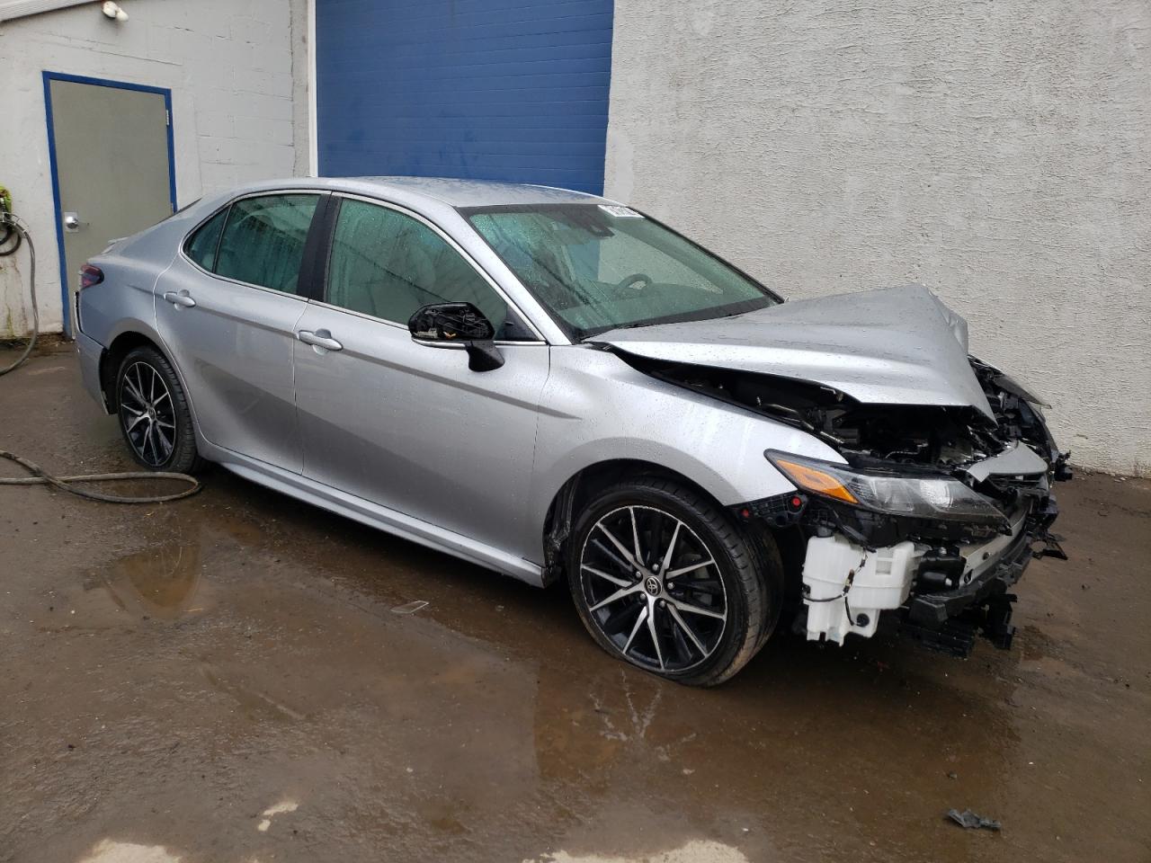 2022 Toyota Camry - Image 4