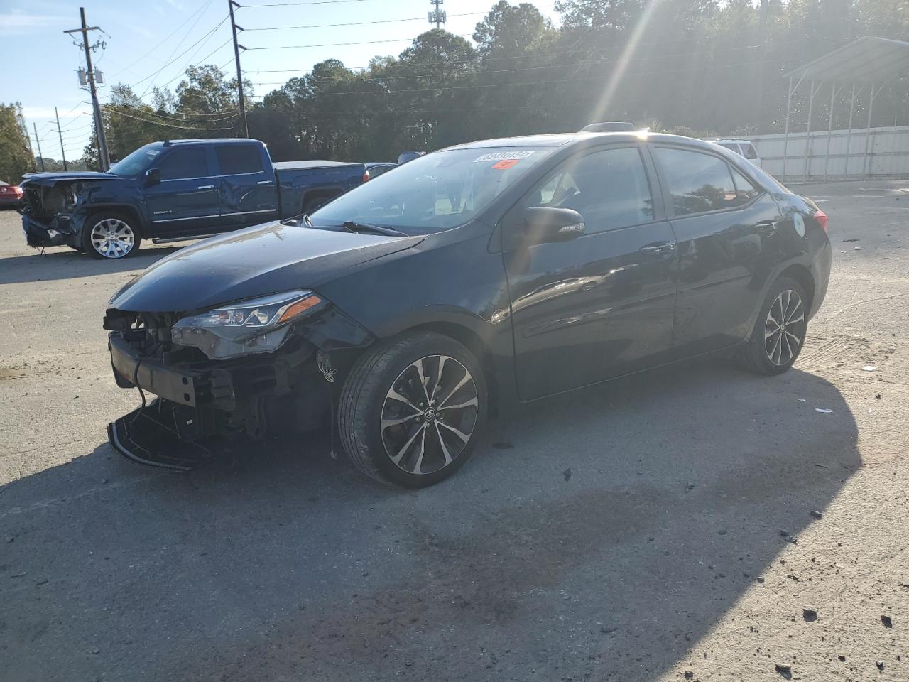 VIN 2T1BURHE6JC000819 2018 TOYOTA COROLLA no.1