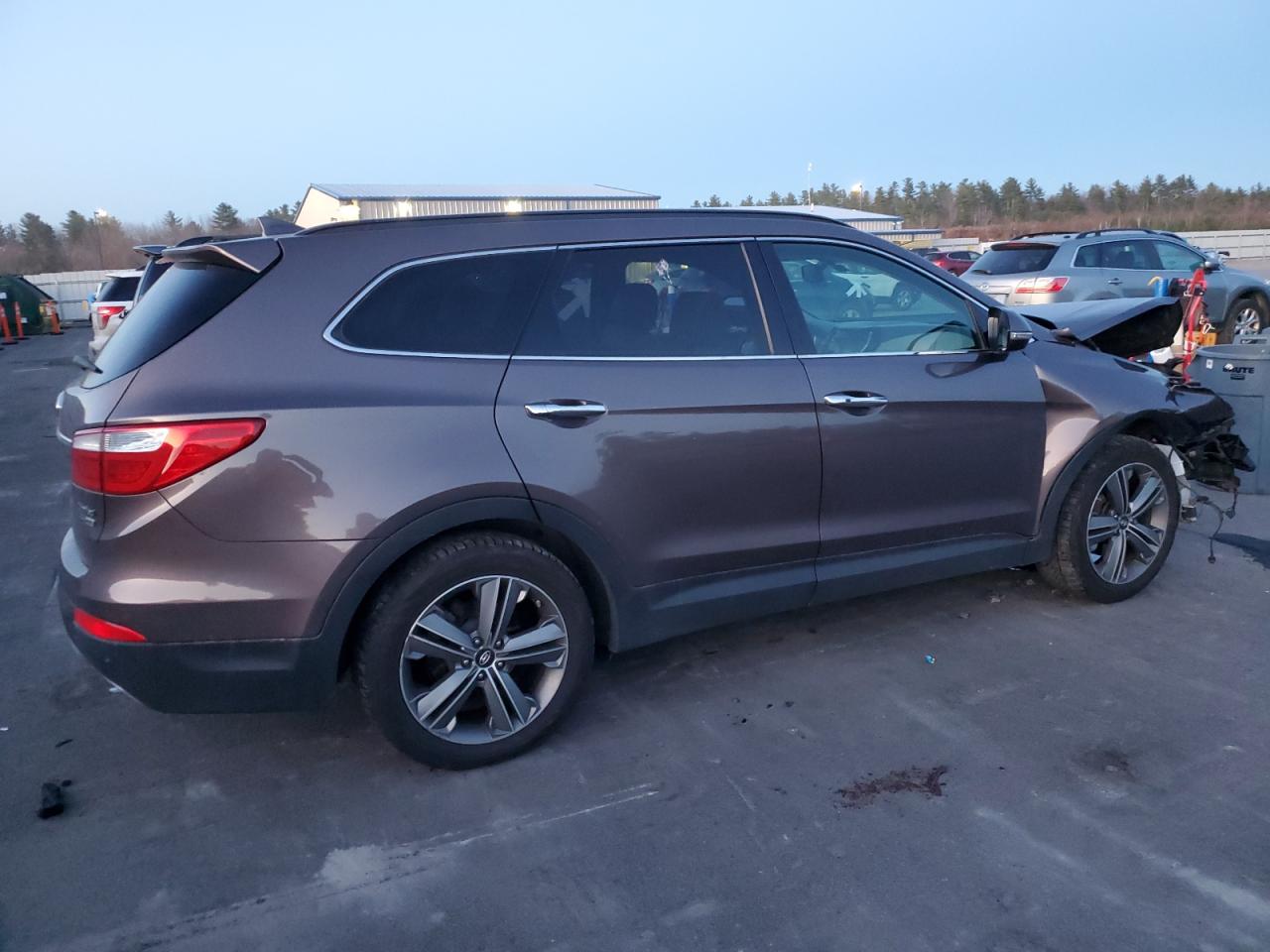 2015 Hyundai Santa Fe - Image 3