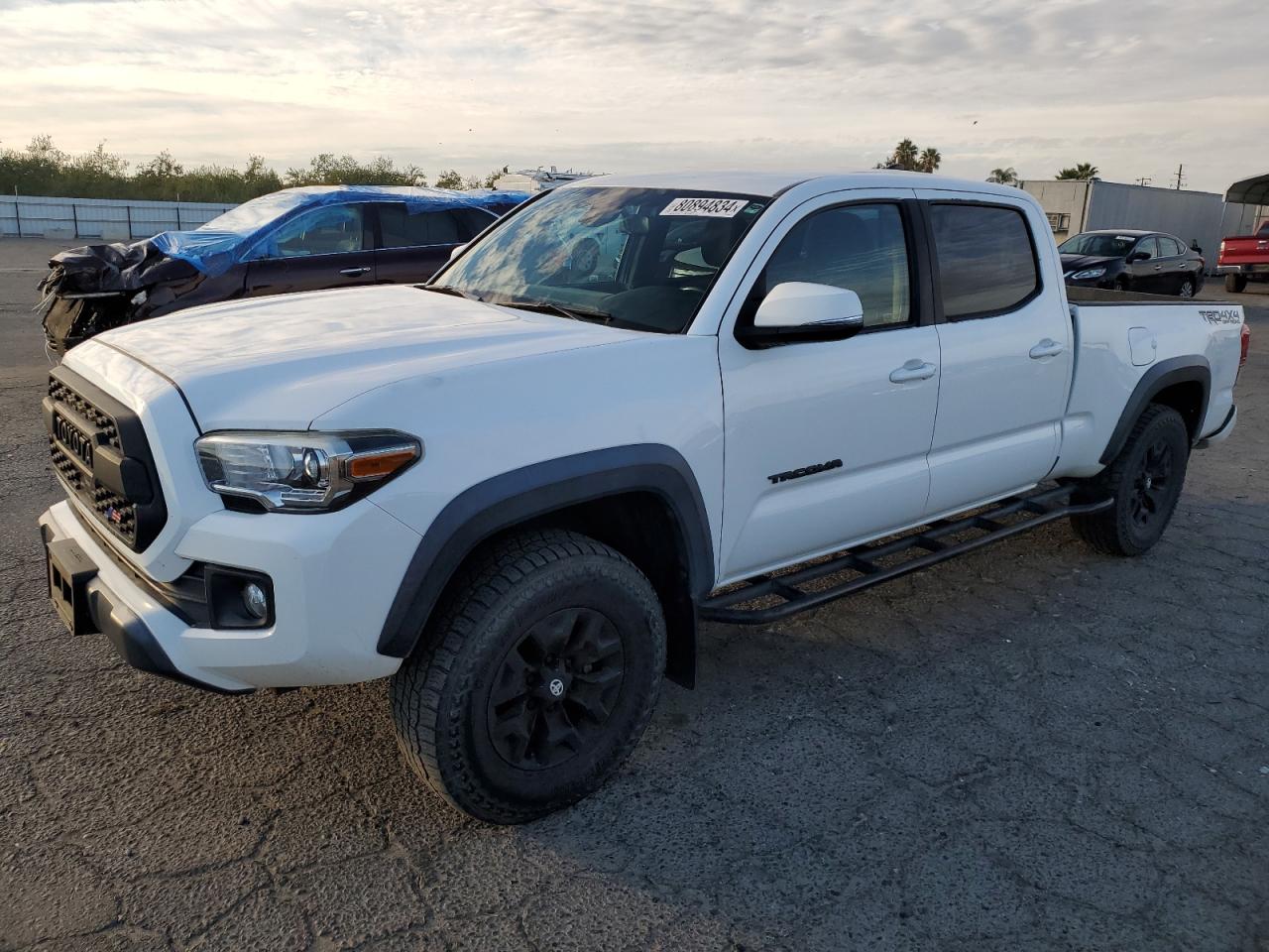 VIN 3TMDZ5BN8JM036420 2018 TOYOTA TACOMA no.1