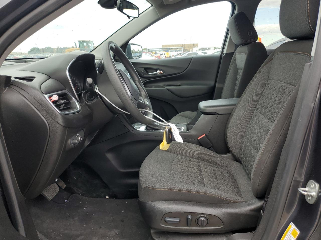2022 Chevrolet Equinox - Image 7