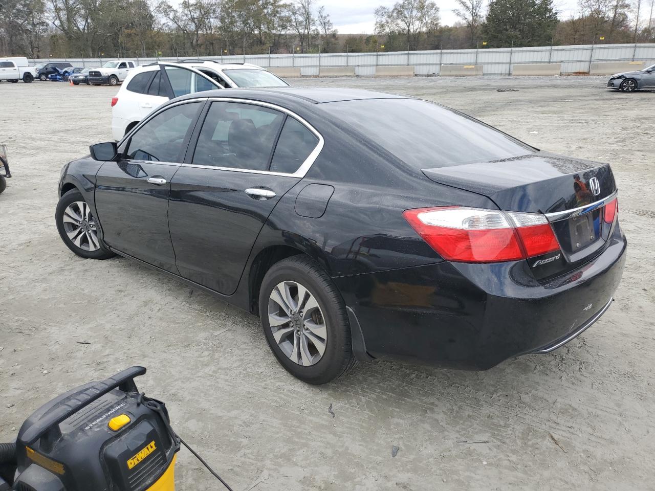 VIN 1HGCR2F31FA085175 2015 HONDA ACCORD no.2