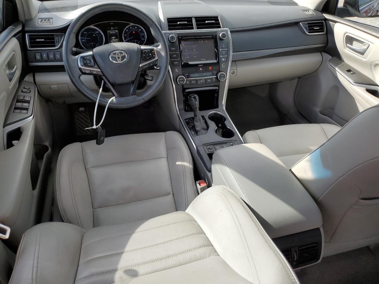 2017 Toyota Camry - Image 8