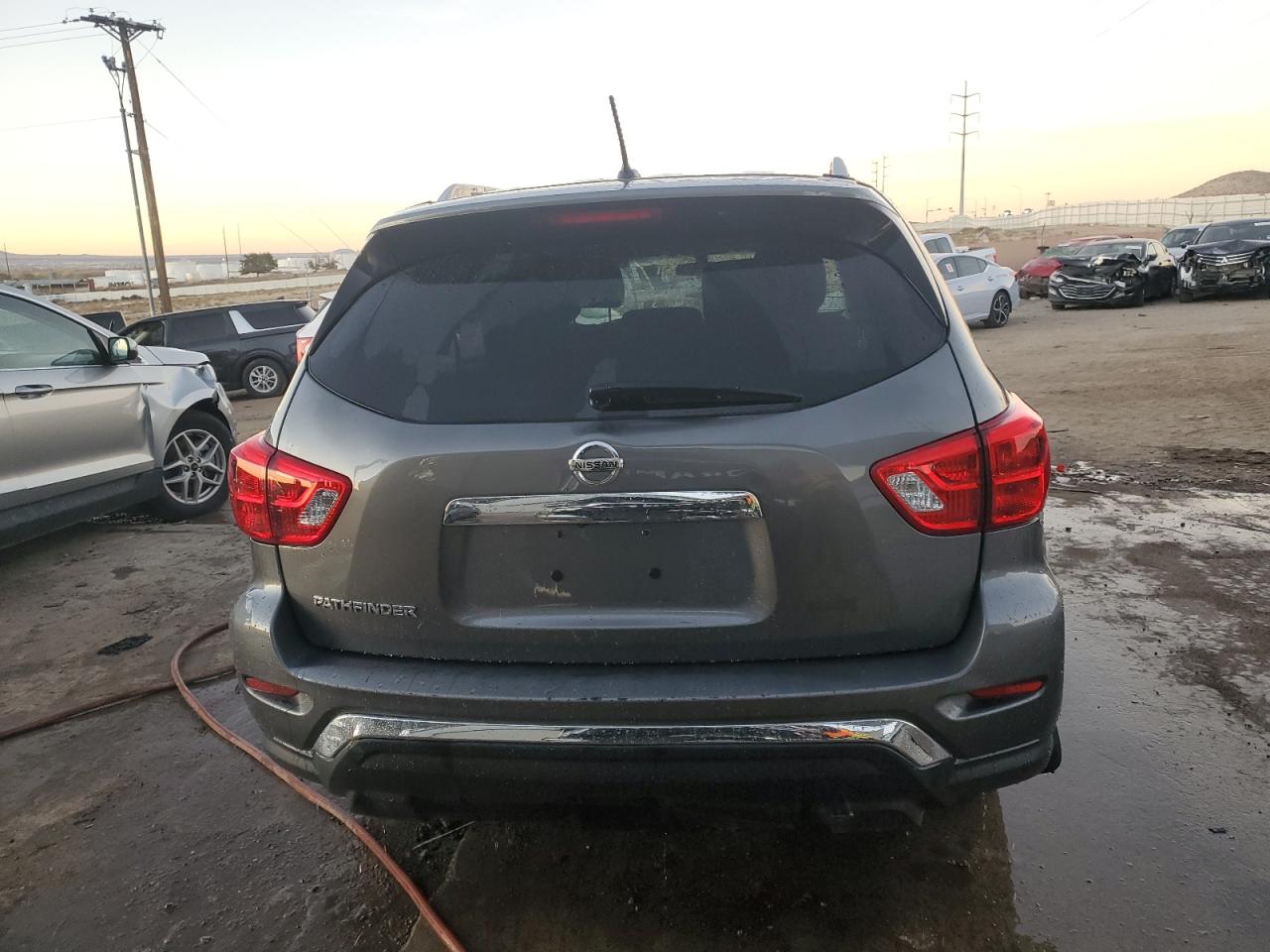 2018 Nissan Pathfinder S VIN: 5N1DR2MN8JC674580 Lot: 79087914