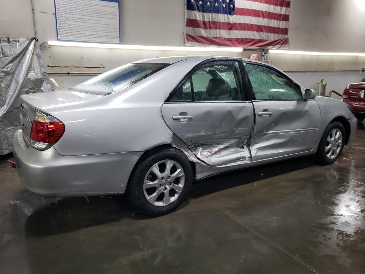 2005 Toyota Camry - Image 3