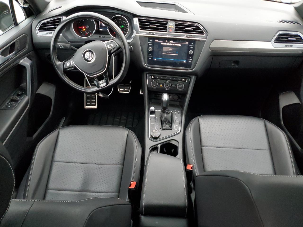 2021 Volkswagen Tiguan - Image 8