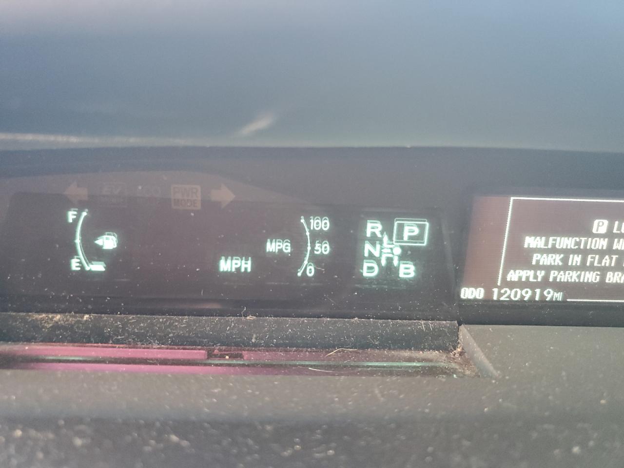 2013 Toyota Prius - Image 9