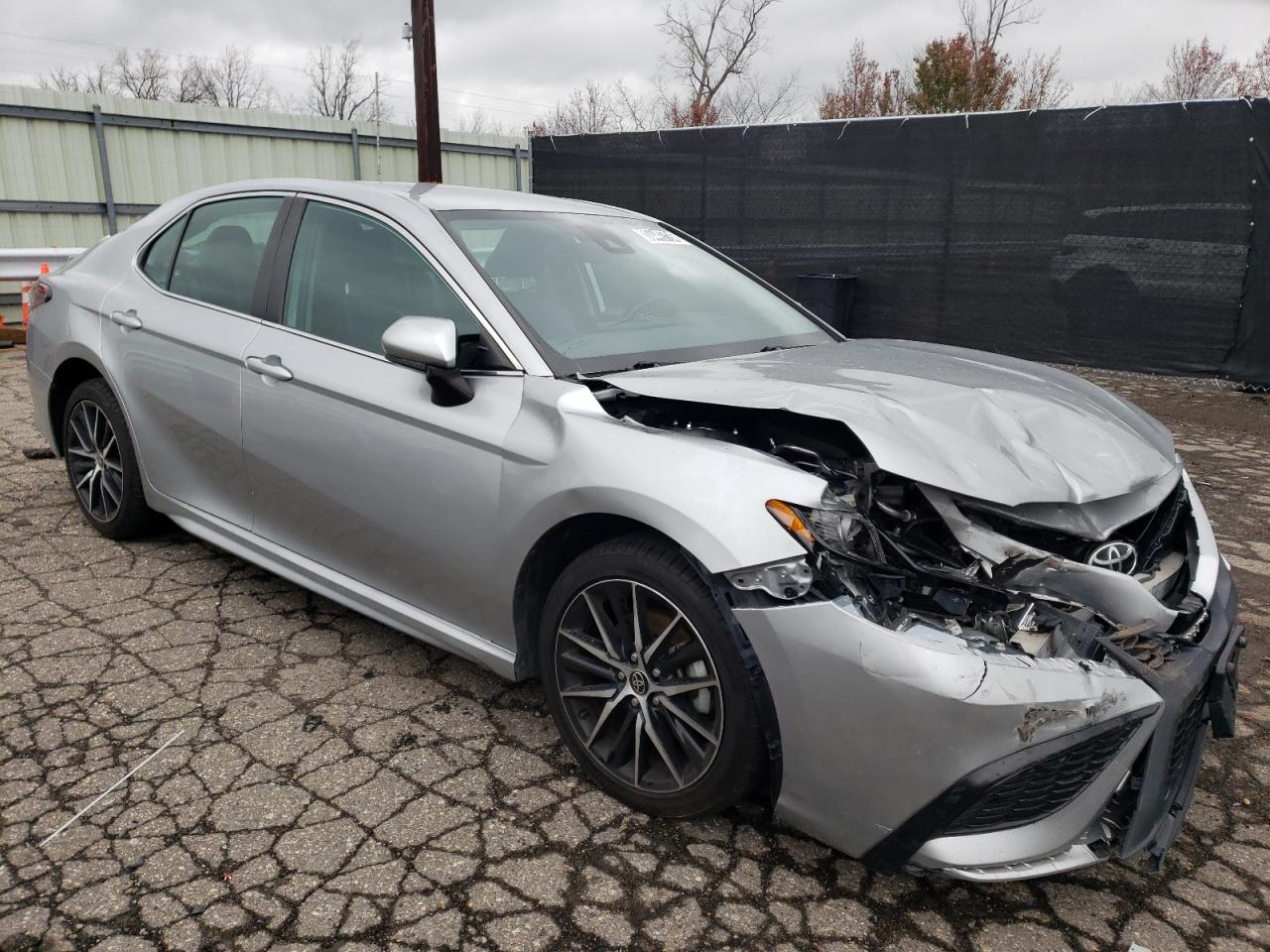2021 Toyota Camry - Image 4