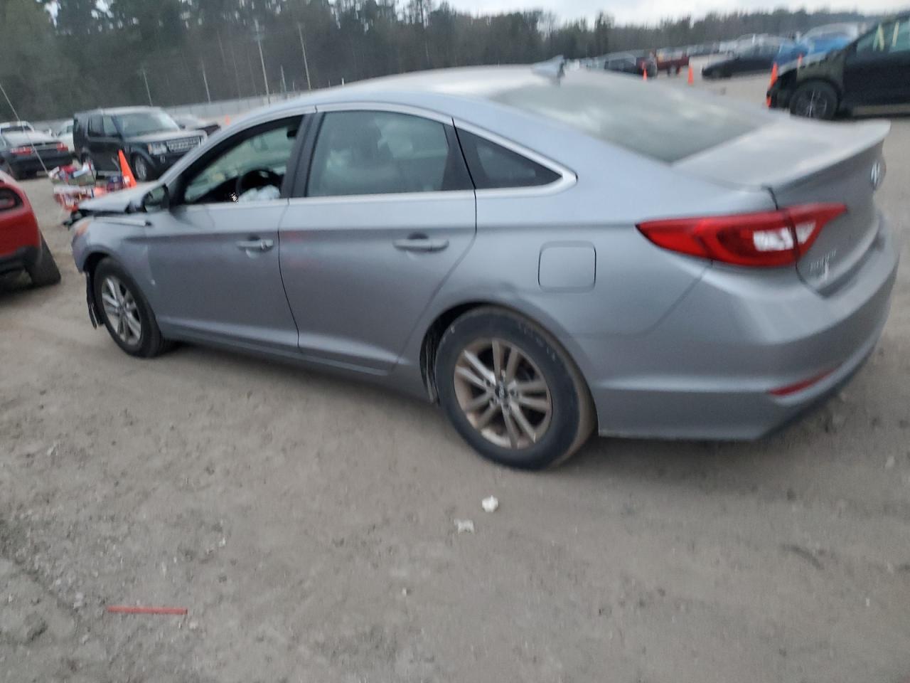 2017 Hyundai Sonata - Image 2