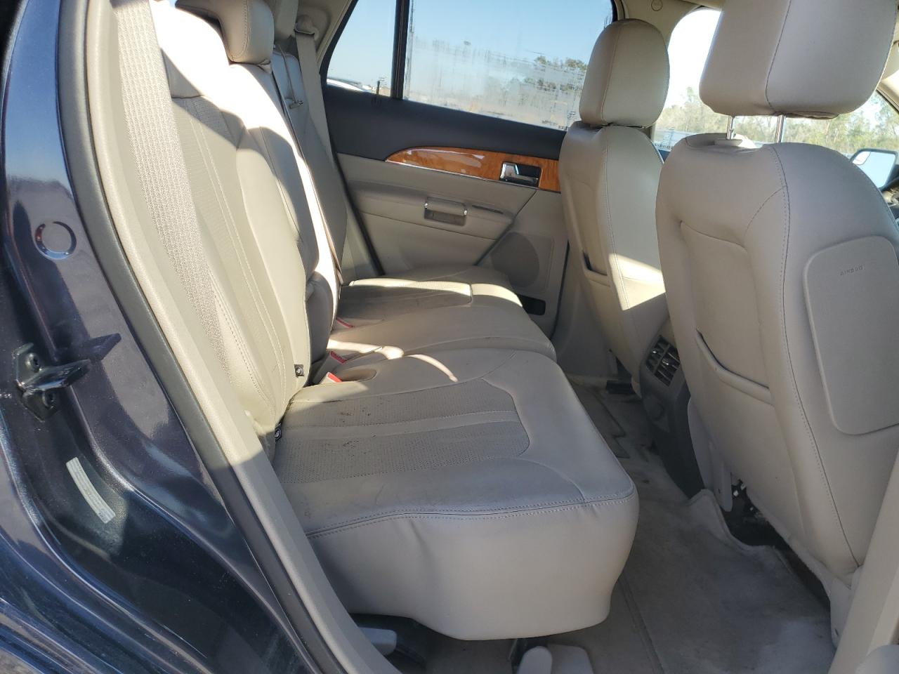 2014 Lincoln MKX - Image 11