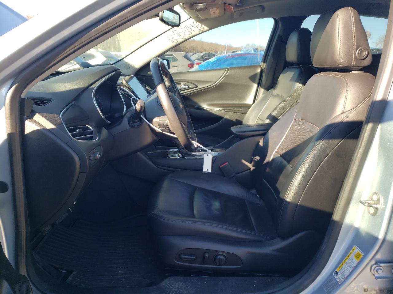 2017 Chevrolet Malibu - Image 7