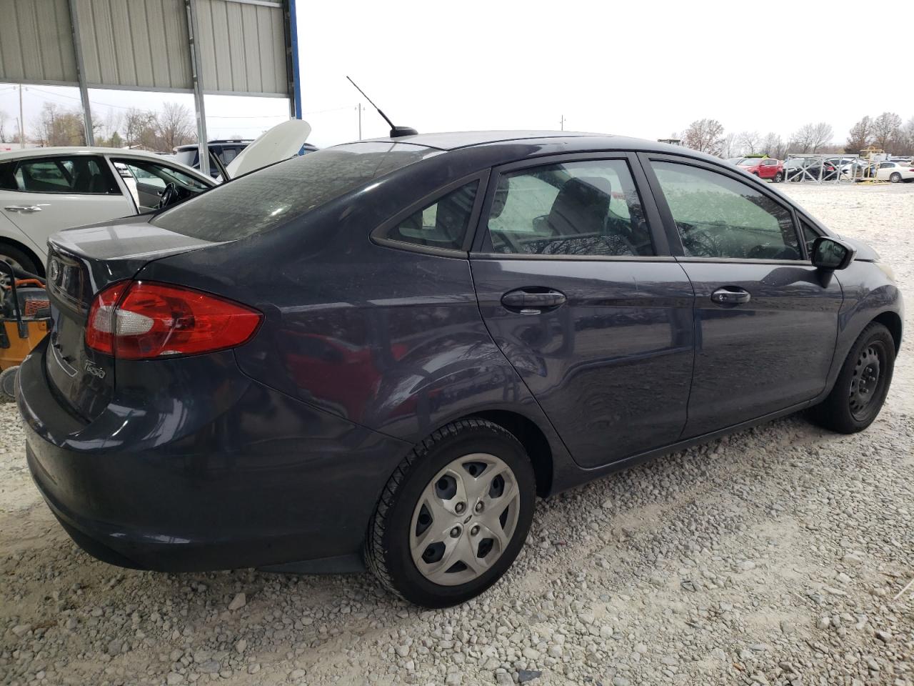 2013 Ford Fiesta - Image 3