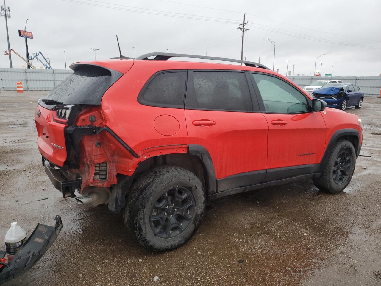 2019 Jeep Cherokee - Image 3