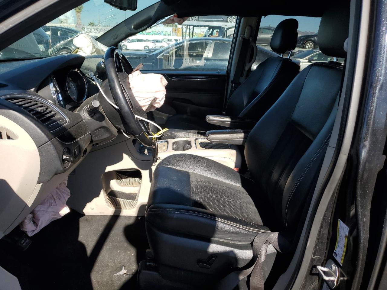 2017 Dodge Caravan - Image 7