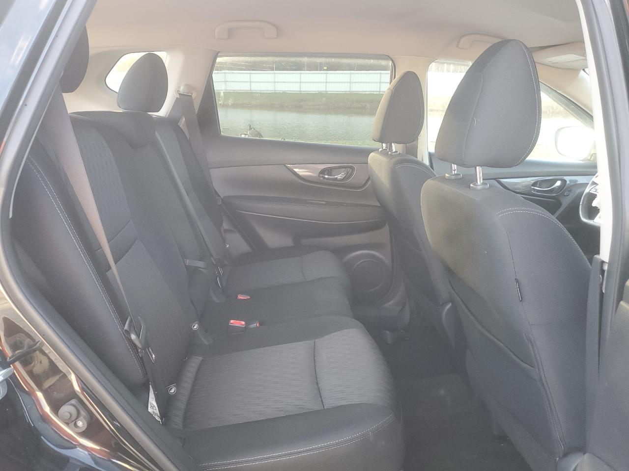 2019 Nissan Rogue - Image 11