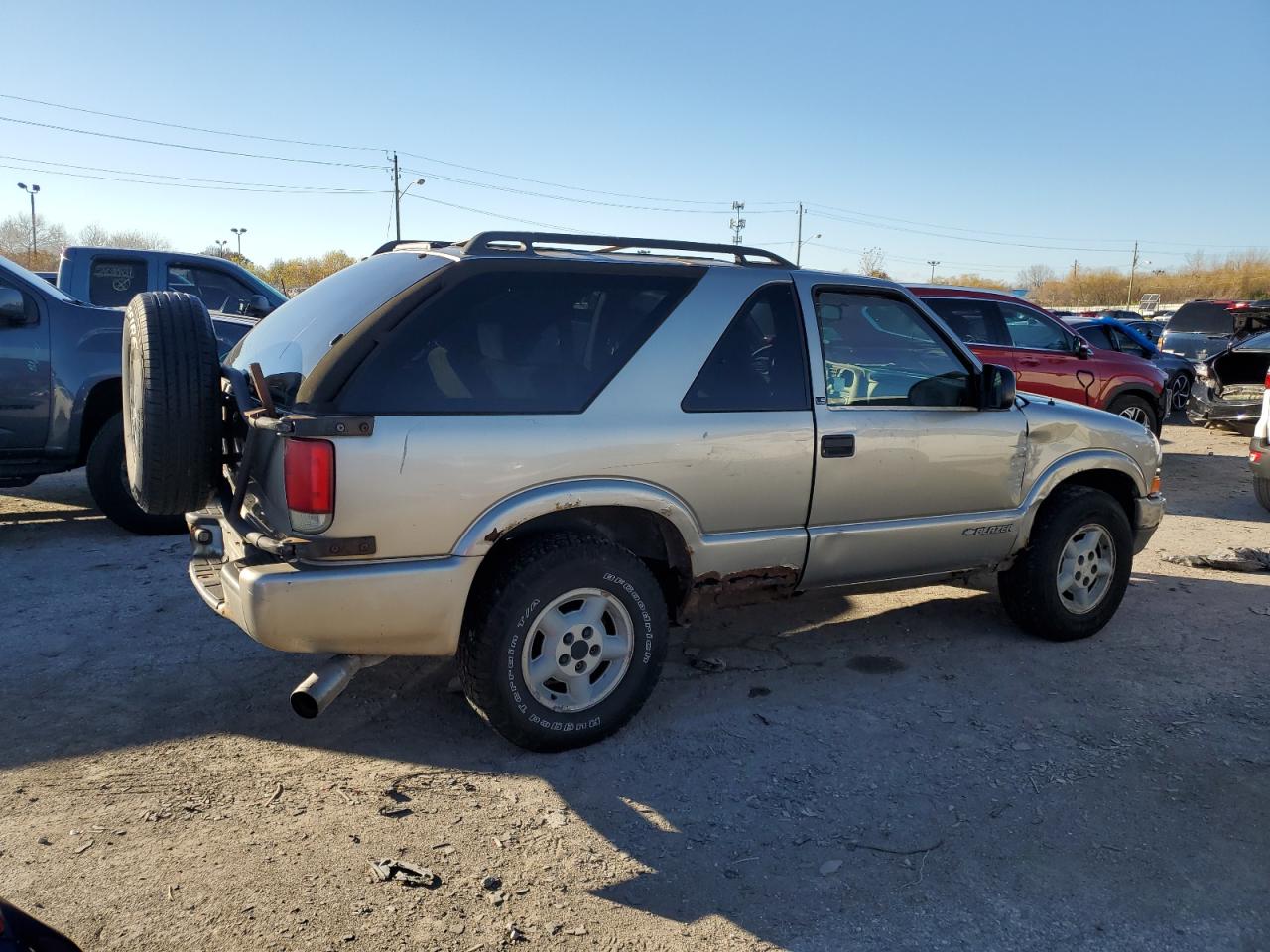 1999 Chevrolet Blazer - Image 3