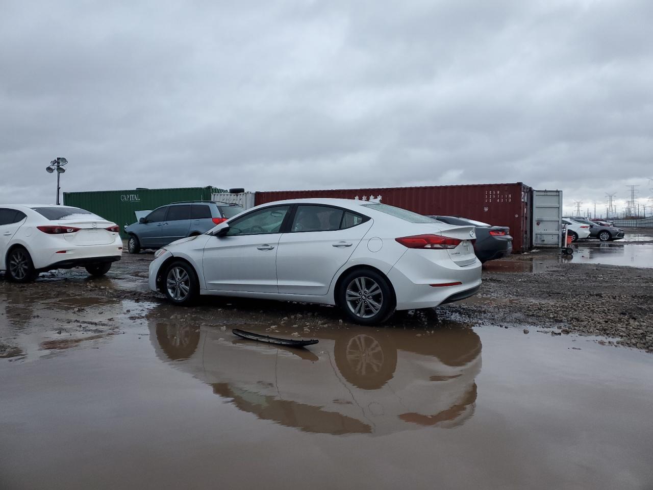 2017 Hyundai Elantra - Image 2