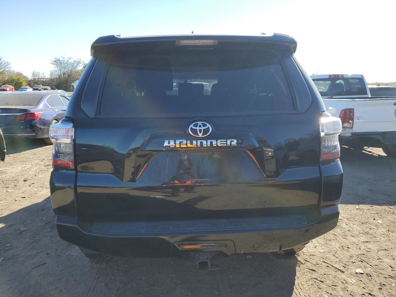 2015 Toyota 4Runner Sr5 VIN: JTEBU5JR4F5220966 Lot: 79498584