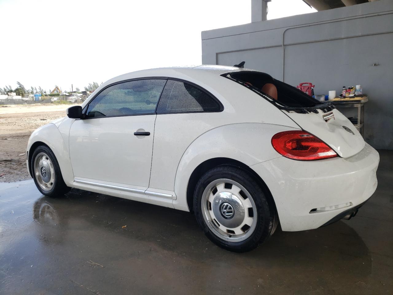 2015 Volkswagen Beetle - Image 2