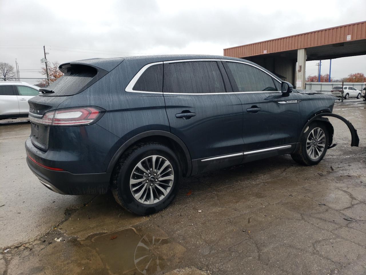2021 Lincoln Nautilus - Image 3