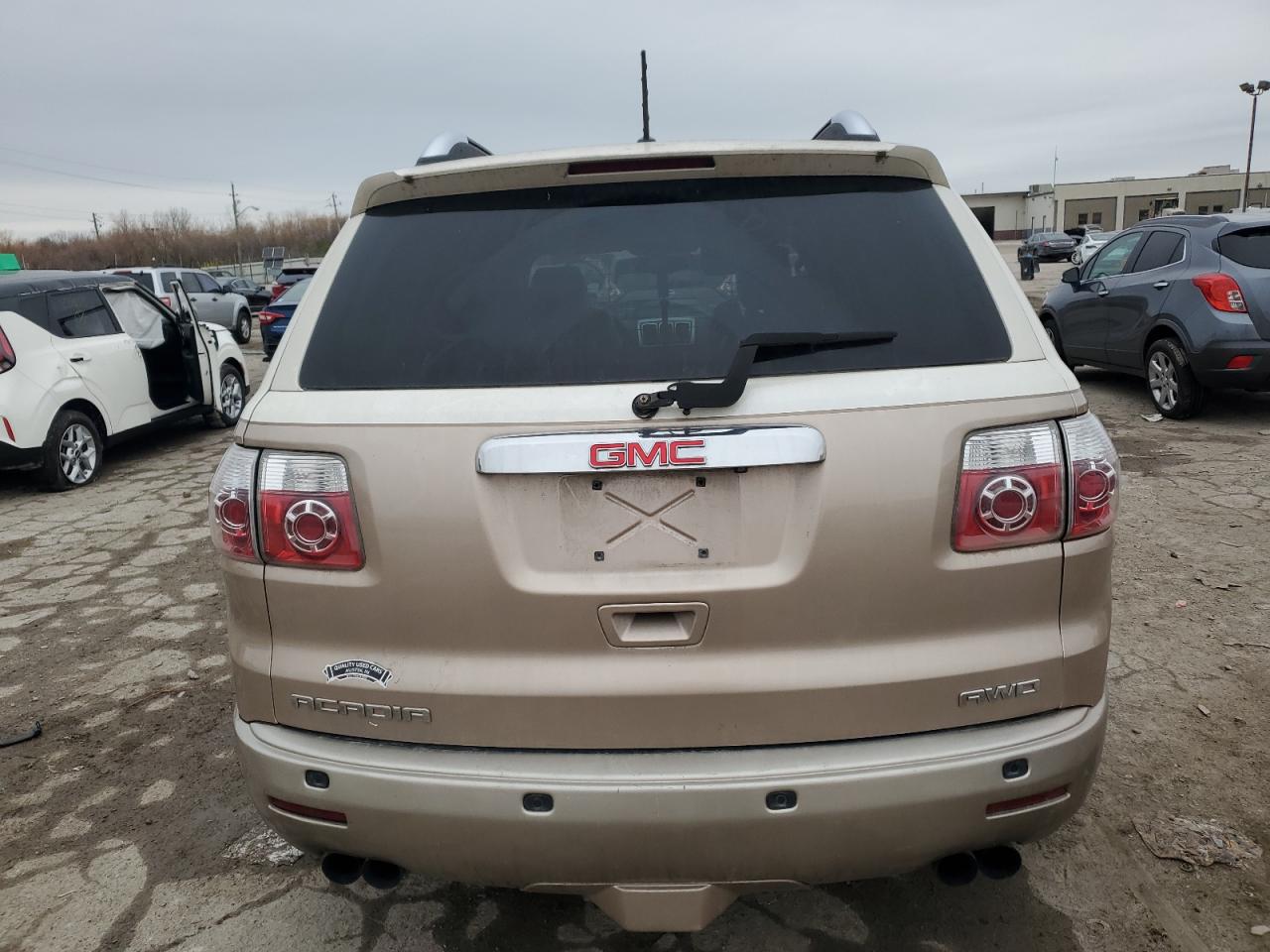 2009 GMC Acadia - Image 6