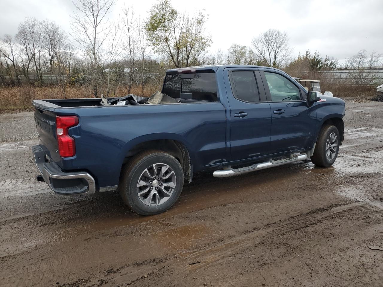 2019 Chevrolet Silverado - Image 3