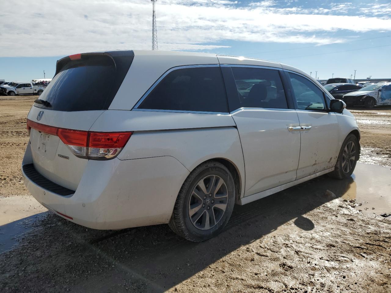2017 Honda Odyssey - Image 3