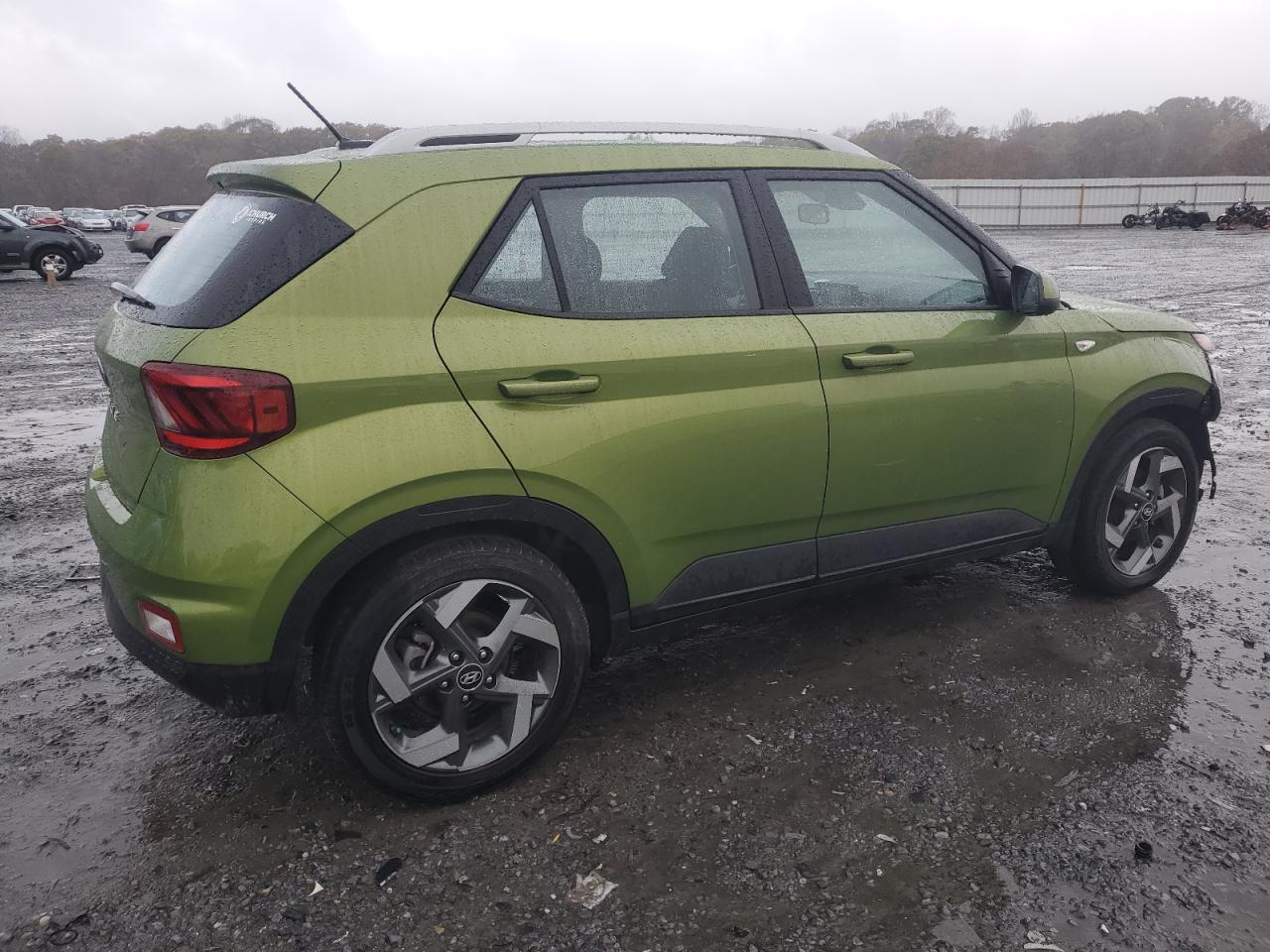 2023 Hyundai Venue - Image 3