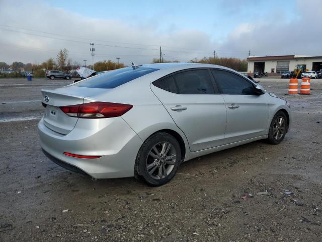  HYUNDAI ELANTRA 2017 Серебристый