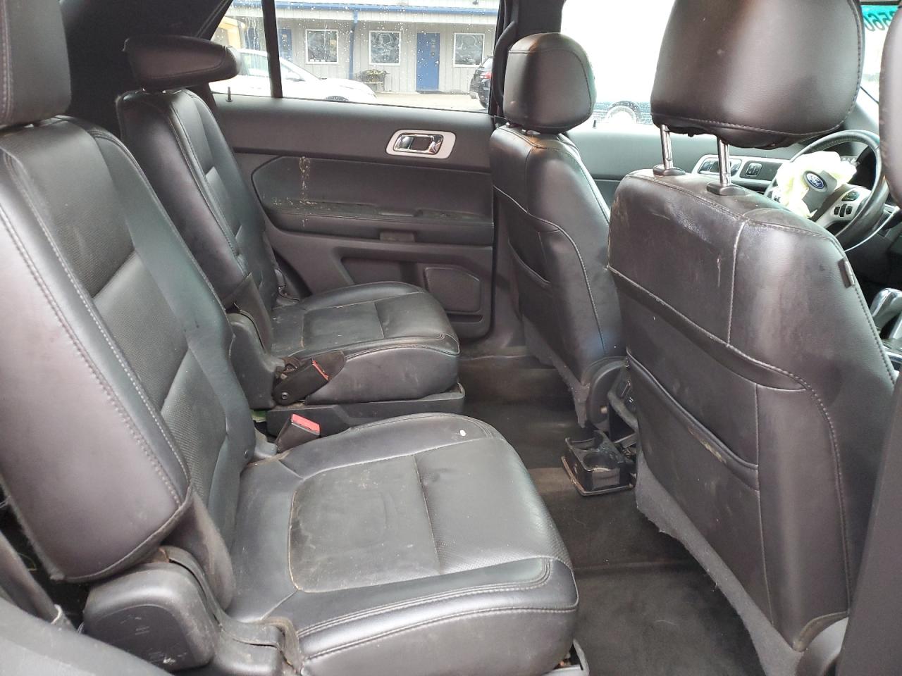 2015 Ford Explorer - Image 11