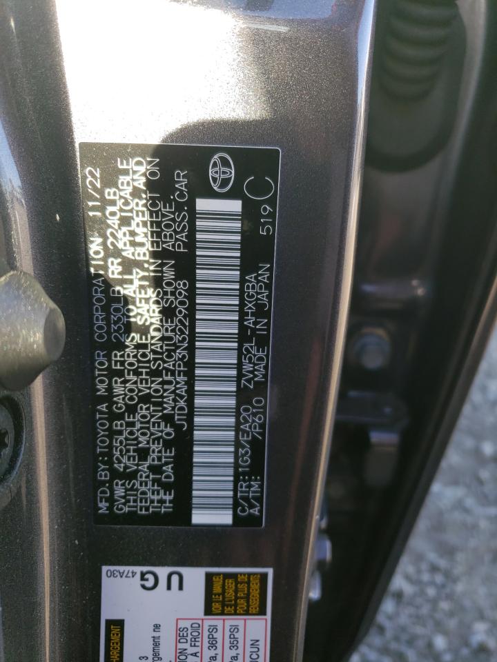 2022 Toyota Prius - Image 12