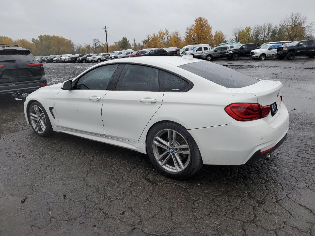 VIN WBA4J5C50JBF07358 2018 BMW 4 SERIES no.2