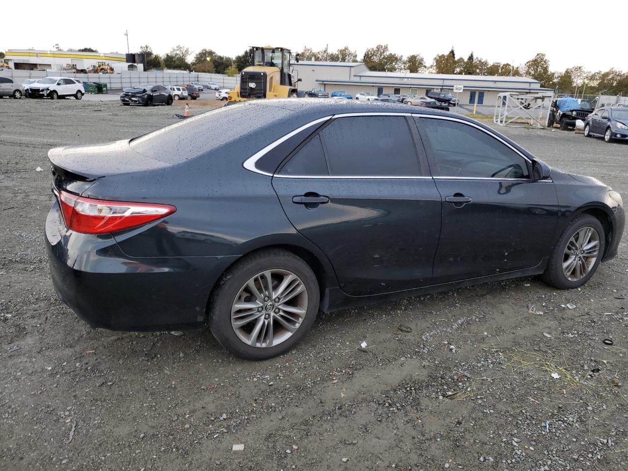 VIN 4T1BF1FK6GU542028 2016 TOYOTA CAMRY no.3