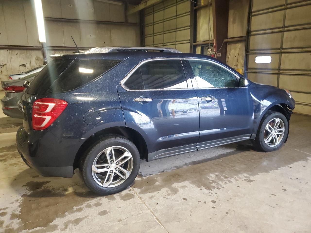 2017 Chevrolet Equinox - Image 3
