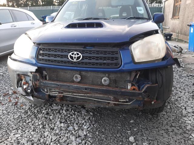 2003 TOYOTA RAV4 D-4D