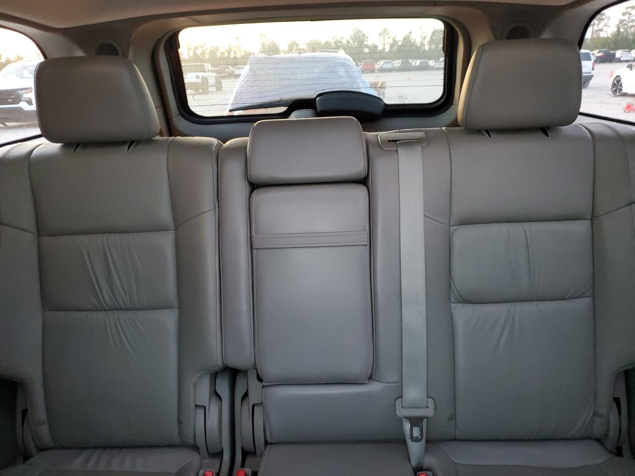 2012 Jeep Grand Cherokee - Image 10