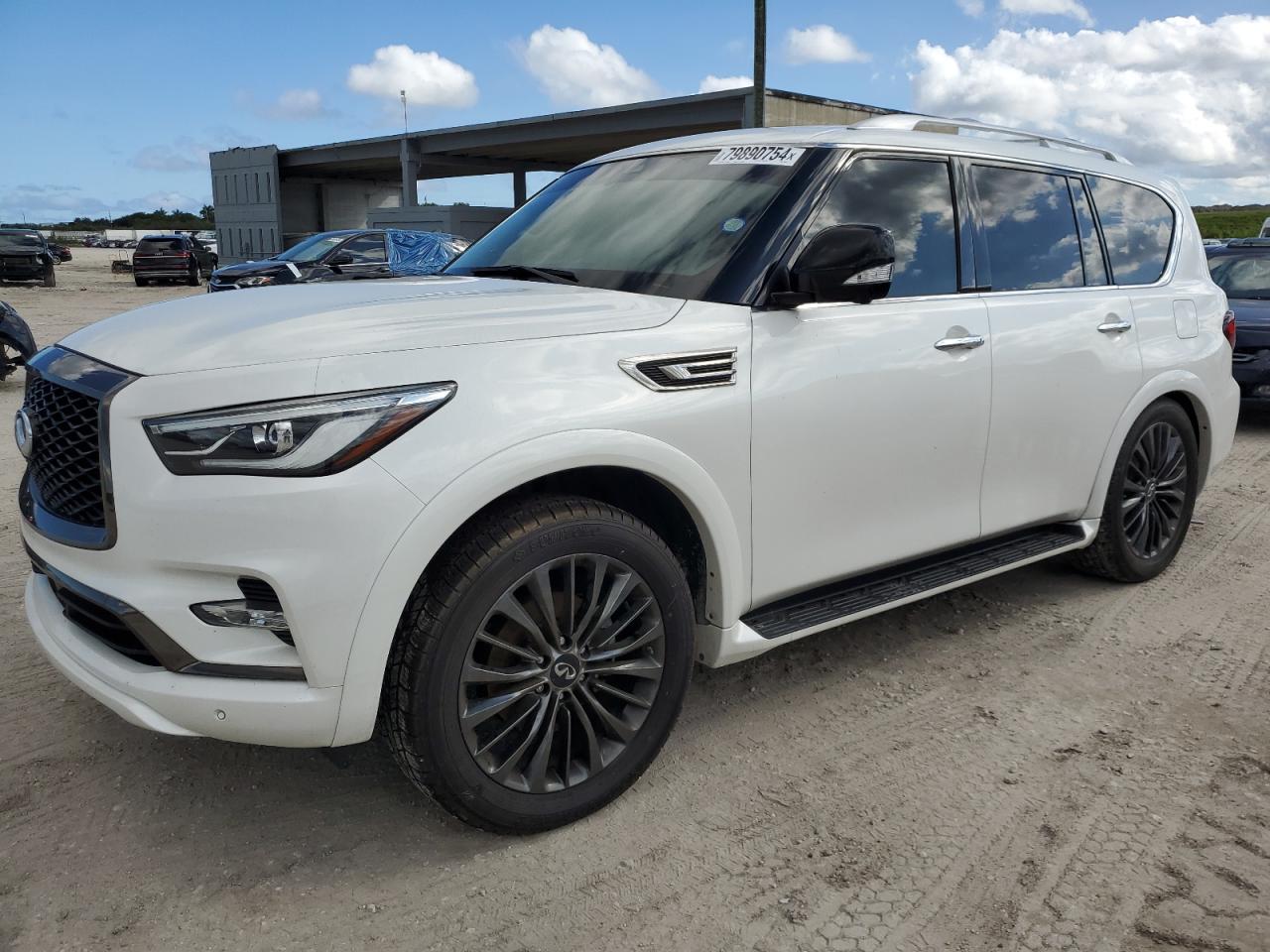 2021 INFINITI QX80