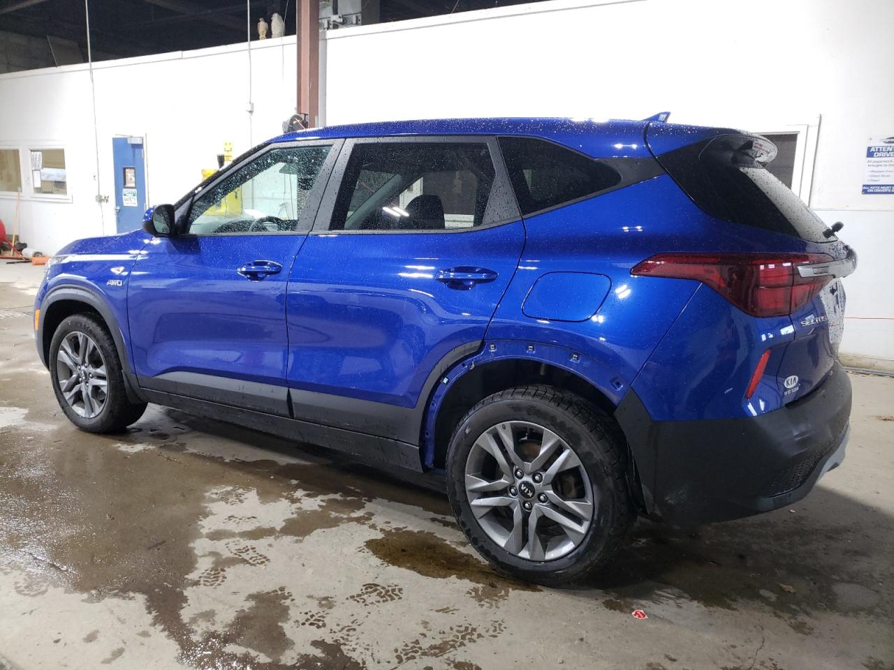 2021 Kia Seltos - Image 2