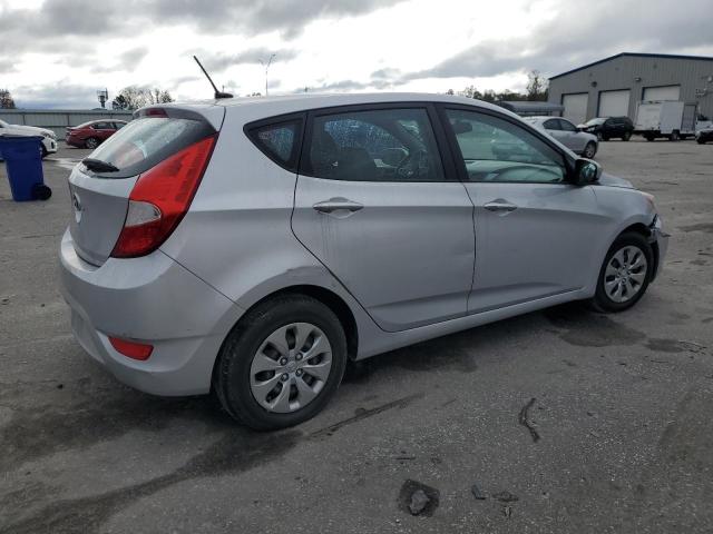 Hatchbacks HYUNDAI ACCENT 2017 Srebrny