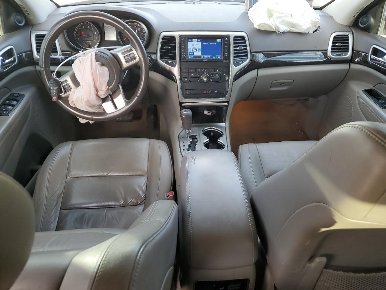 2012 Jeep Grand Cherokee - Image 8