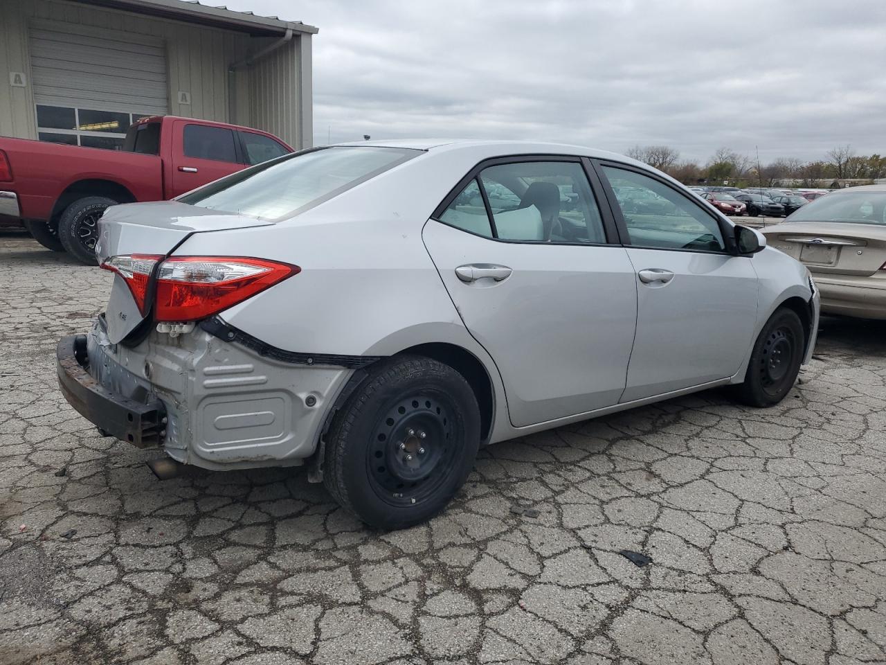 2015 Toyota Corolla - Image 3