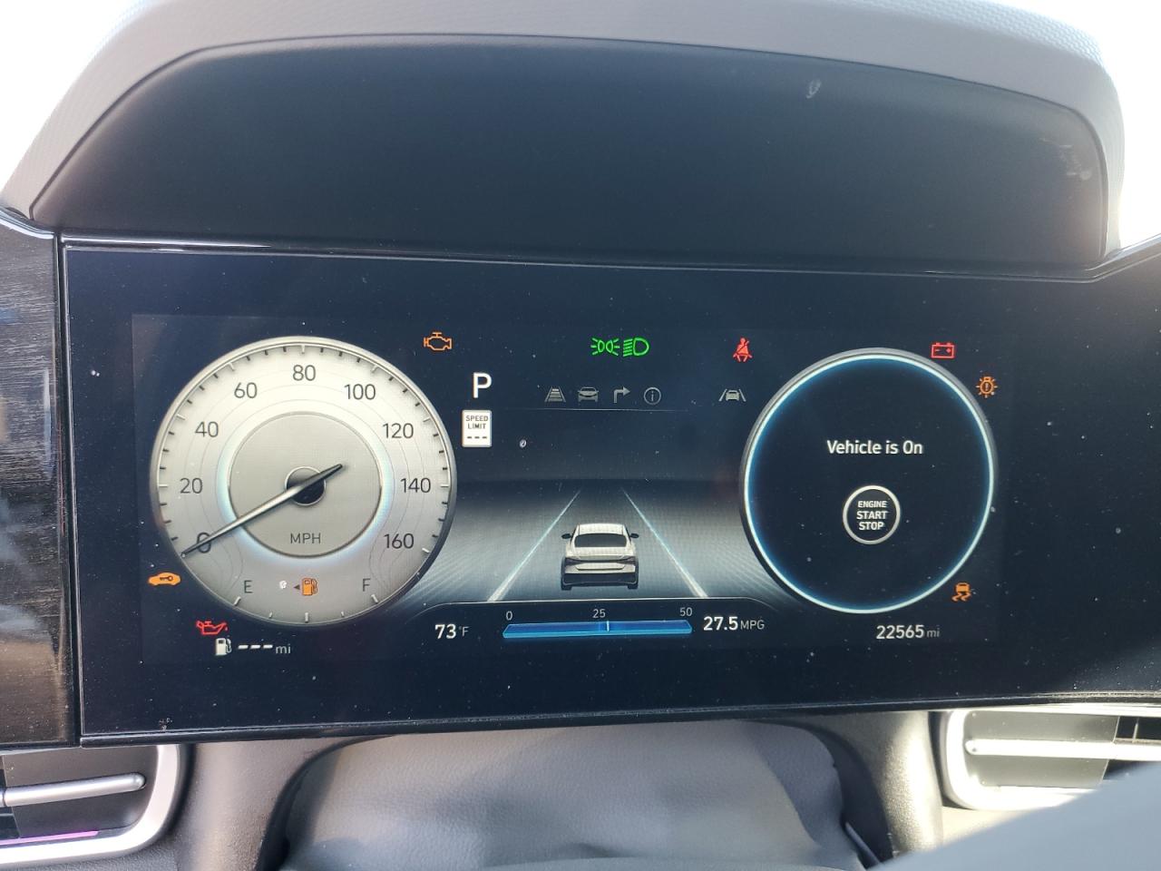 2024 Hyundai Elantra - Image 9