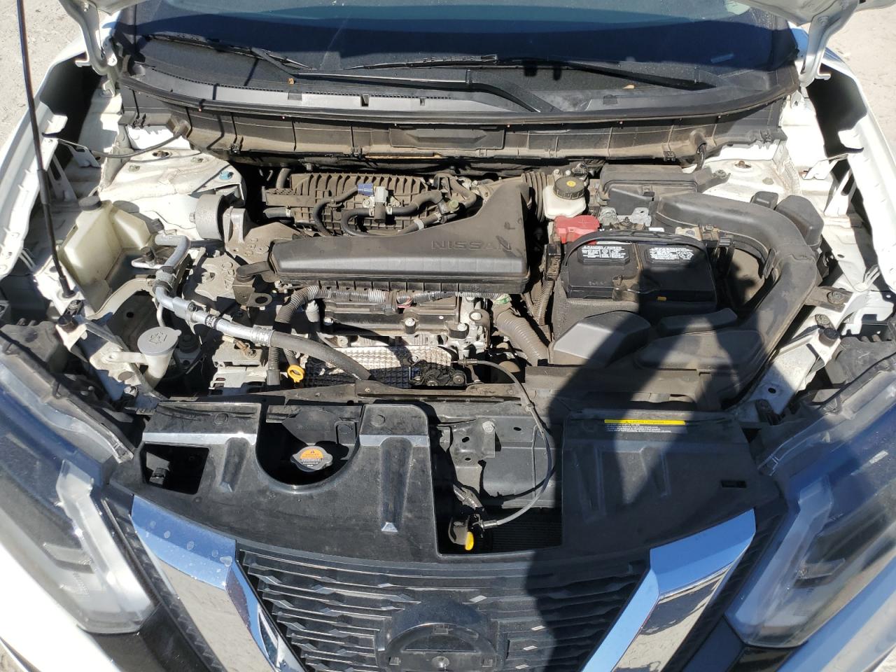 2017 Nissan Rogue - Image 12