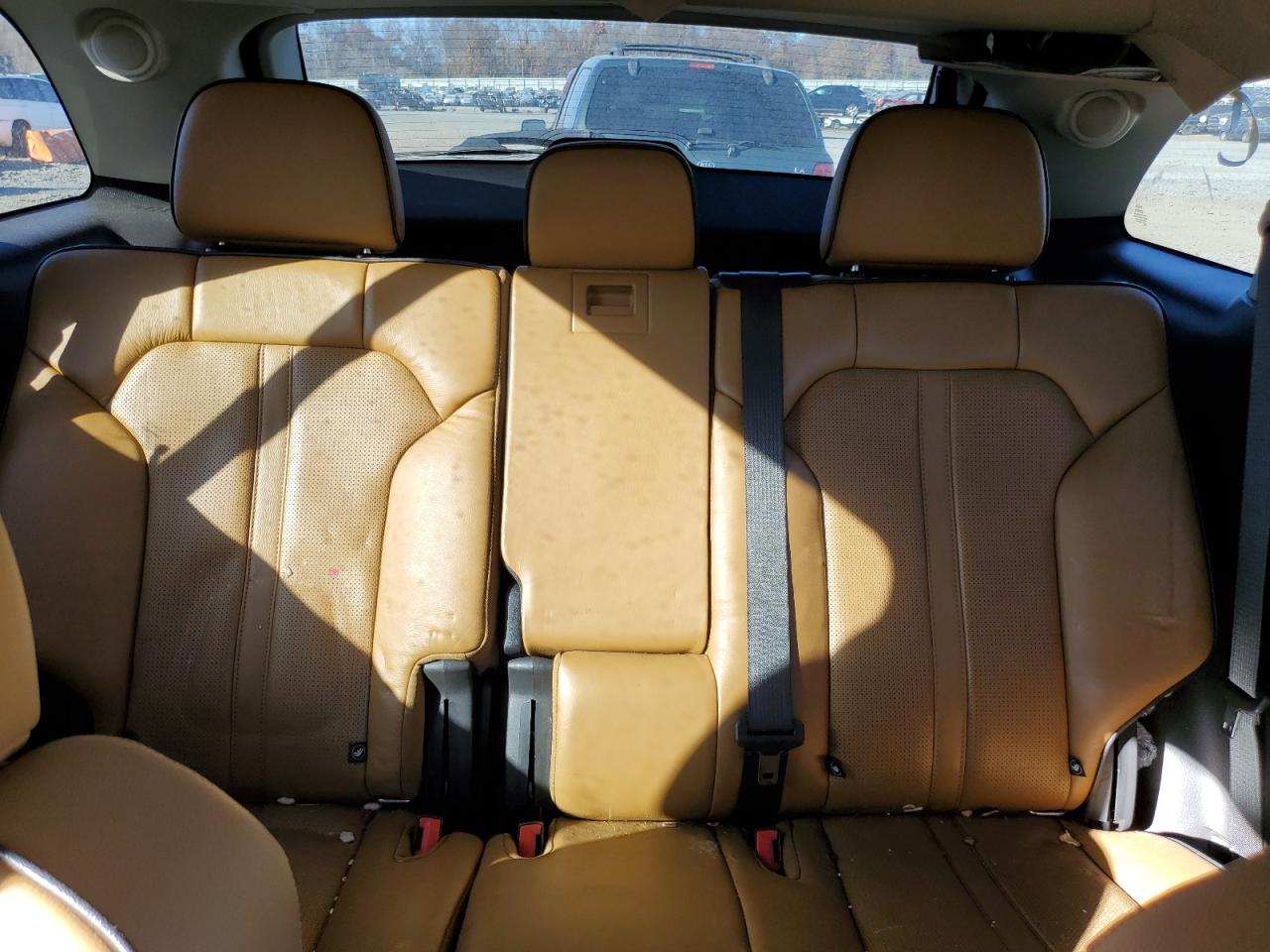 2011 Lincoln MKX - Image 10