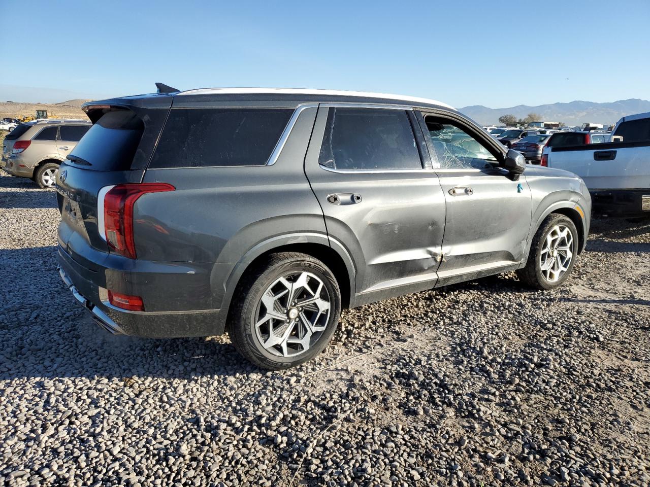 2022 Hyundai Palisade - Image 3
