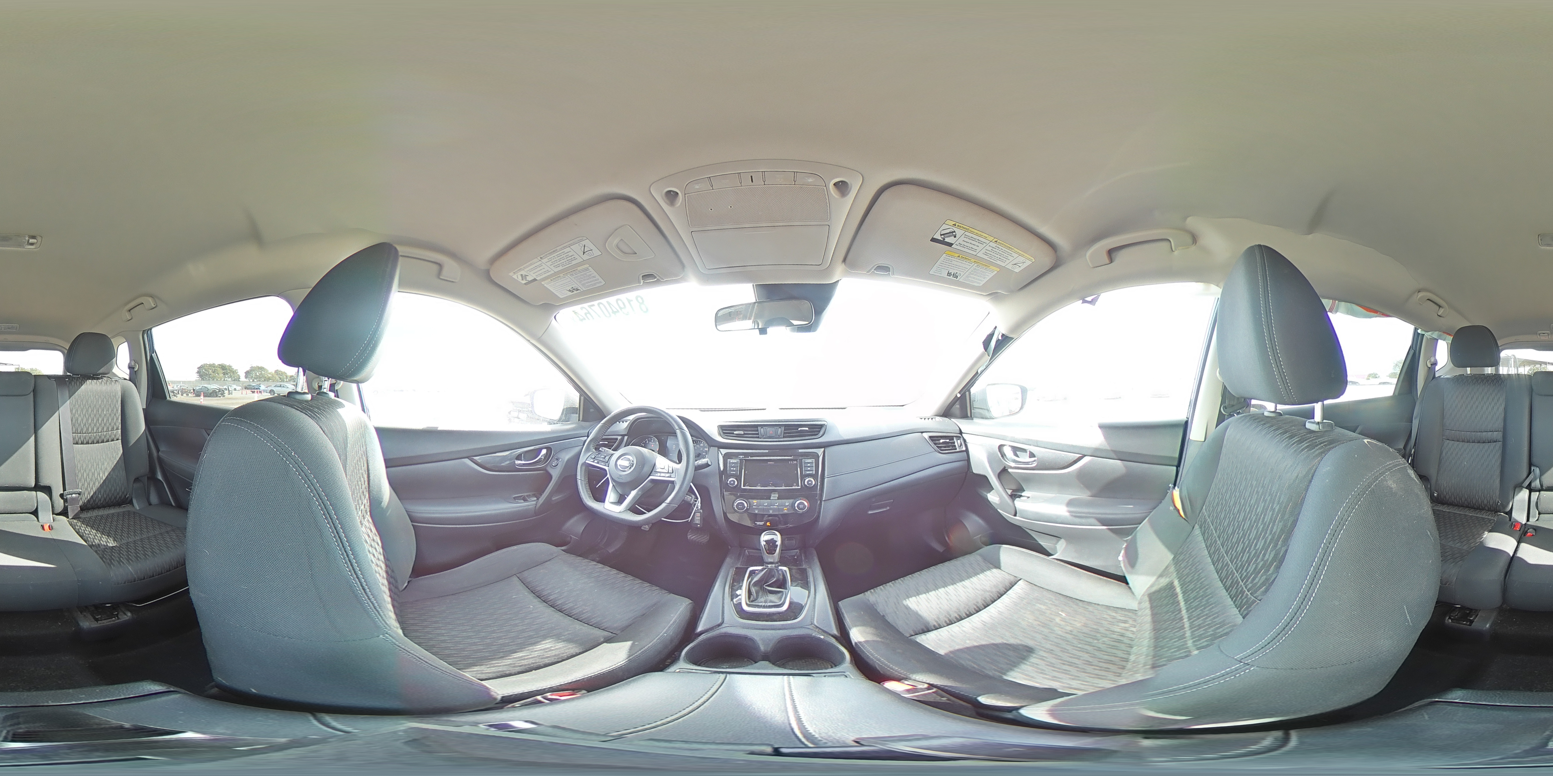 2019 Nissan Rogue - Image 13