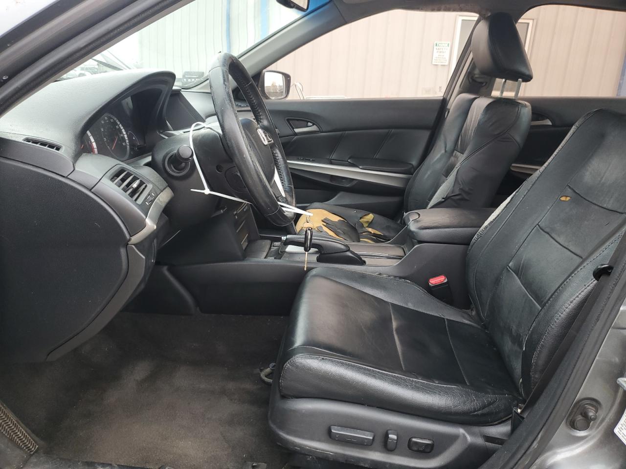 2009 Honda Accord - Image 7